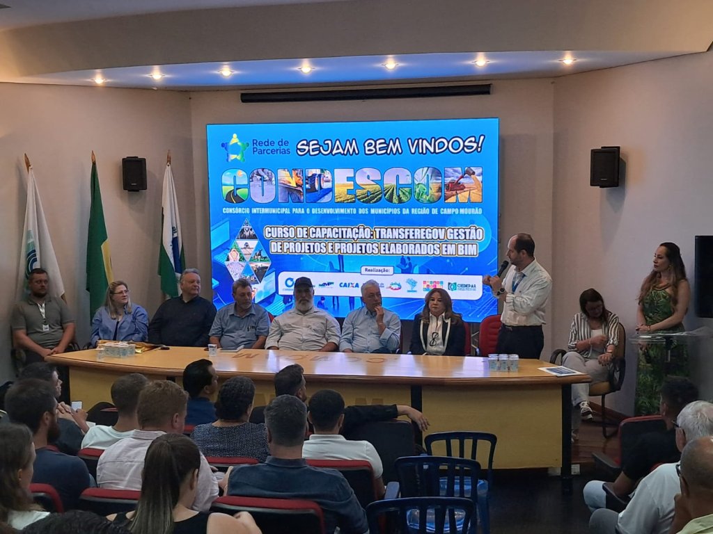 Mais de 150 técnicos de 40 municípios do Paraná  participam de capacitação pelo Condescom/Comcam