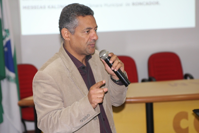 AlteraÃ§Ã£o: Acamdoze vai reformular projeto dos prÃªmios Vereador e CÃ¢maras 