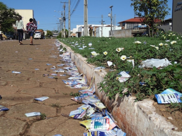 Engenheiro BeltrÃ£o: MP faz recomendaÃ§Ã£o a partidos polÃ­ticos sobre derrame de santinhos