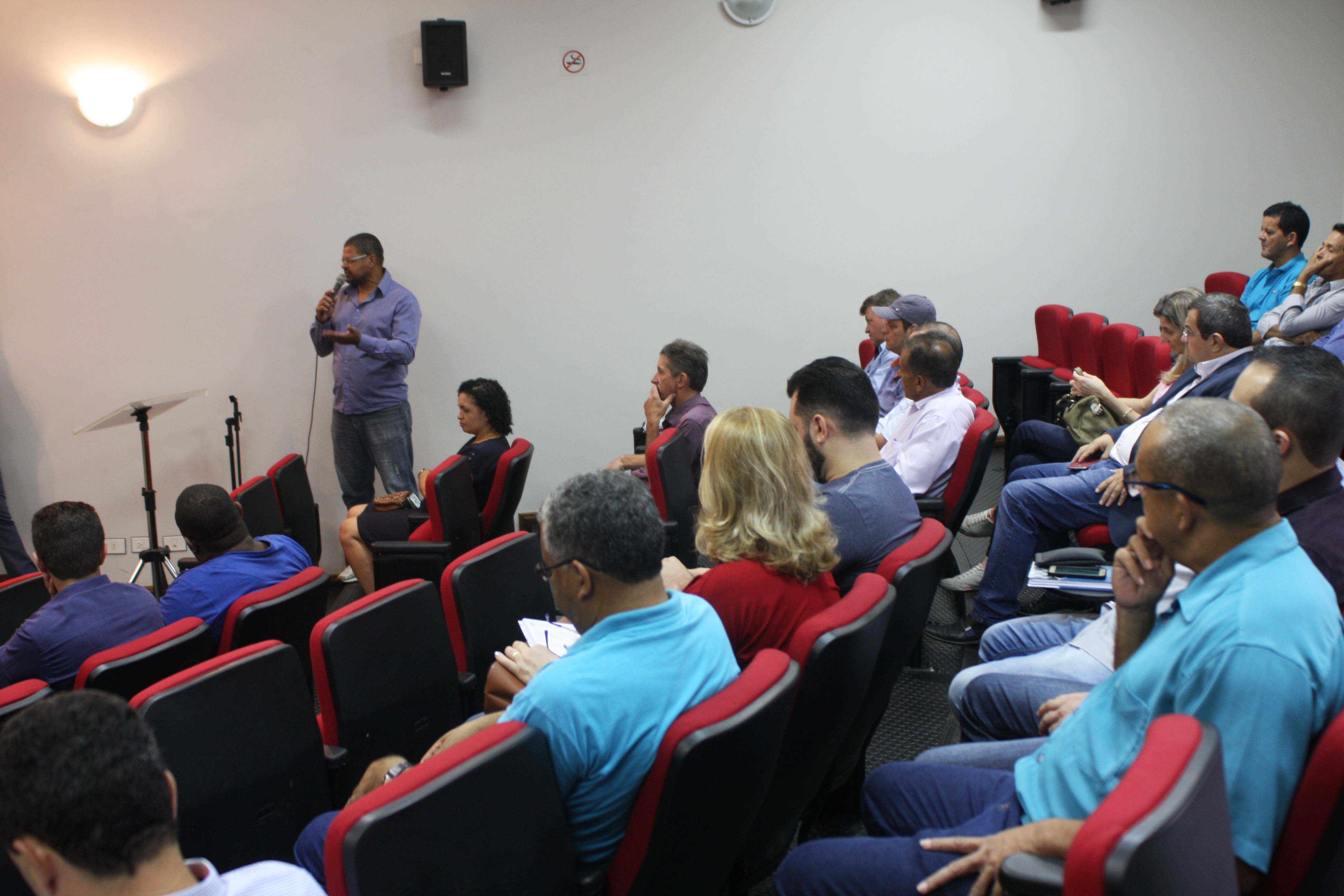 Acamdoze realiza assembleia descentralizada neste sÃ¡bado