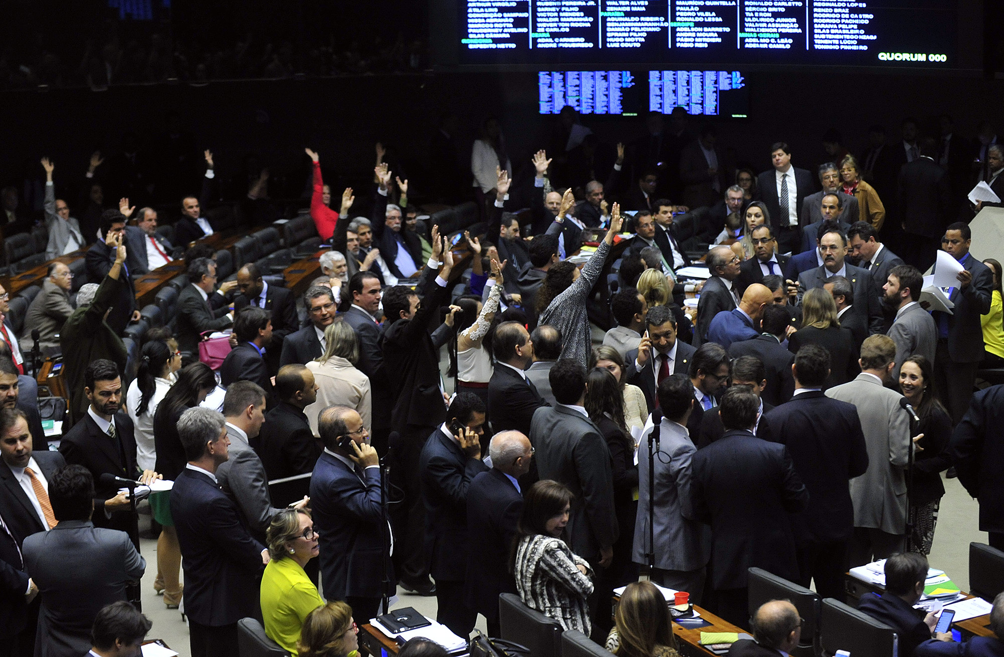 CÃ¢mara aprova MP que parcela dÃ­vidas previdenciÃ¡rias de estados e municÃ­pios