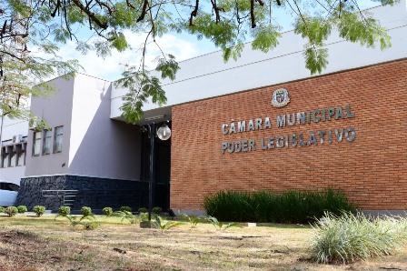 Câmara realiza primeira sessão do ano com aprovação de projetos