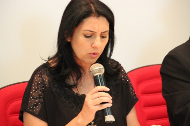 Vereadora requer informaÃ§Ãµes sobre transporte escolar para portadores de necessidades especiais